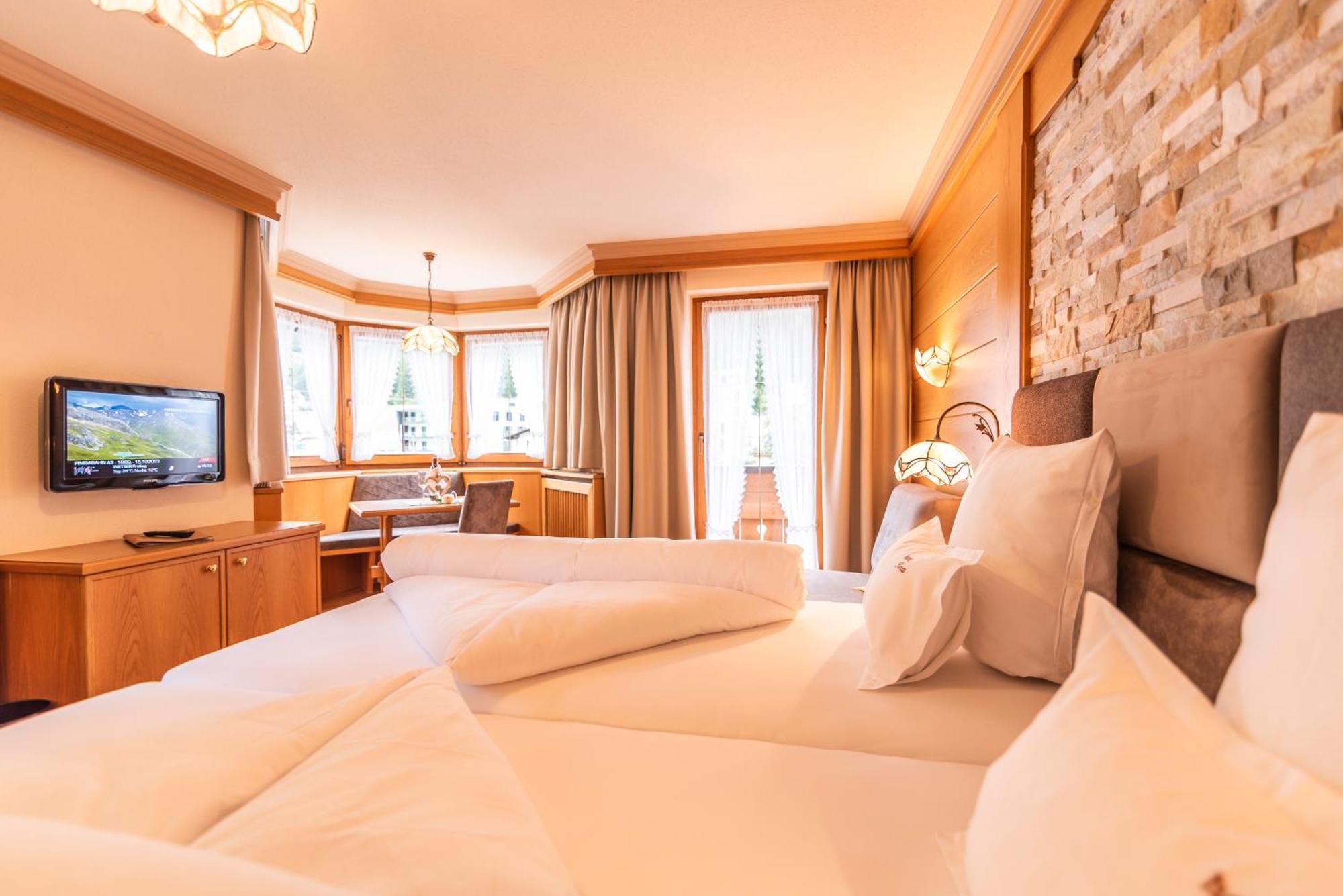 Hotel Garni Apart Tina Ischgl Exterior photo