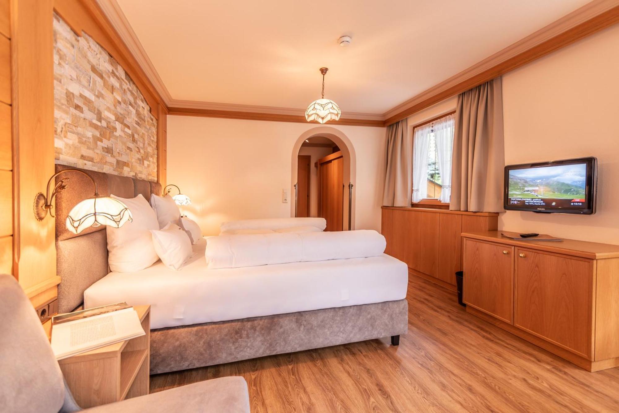 Hotel Garni Apart Tina Ischgl Exterior photo